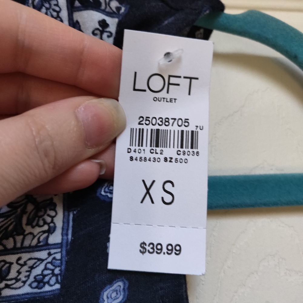 NWT LOFT Outlet Navy Blue Boho Printed Tank Top XS - Picture 7 of 8